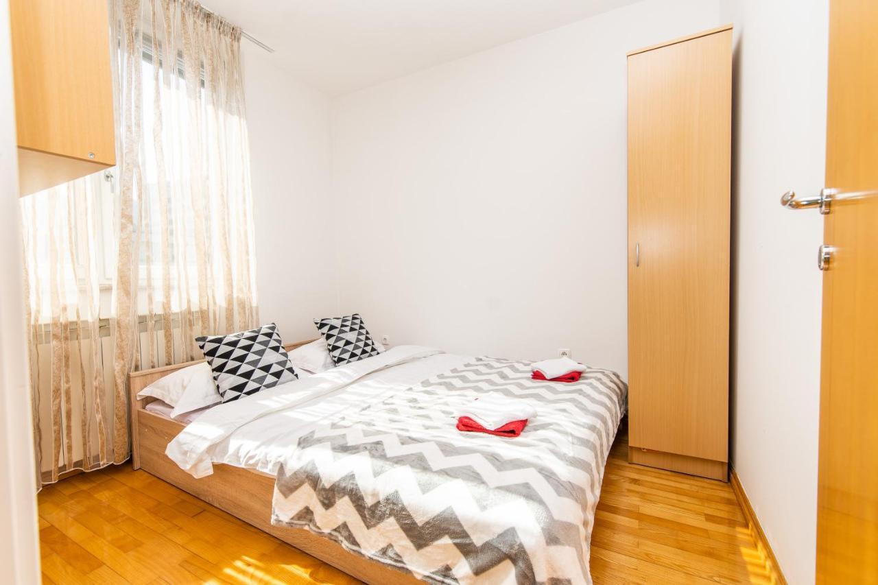 Modern 2Bdr Apartment In The Center- Free Parking Sarajevo Exterior photo