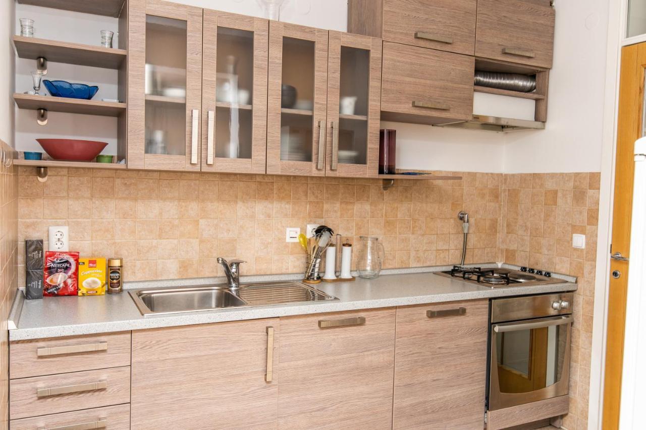 Modern 2Bdr Apartment In The Center- Free Parking Sarajevo Exterior photo
